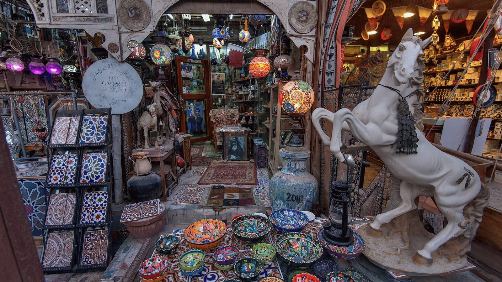 Top 8 Must-Have Souvenirs from Qatar