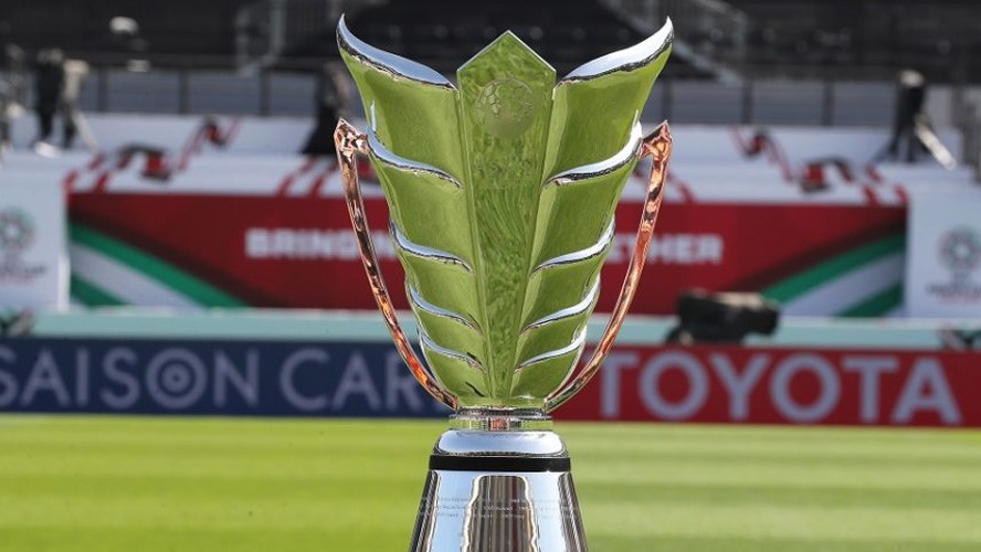 Last Chance to Pose with AFC Asian Cup Qatar 2023™ Trophy and Mascots